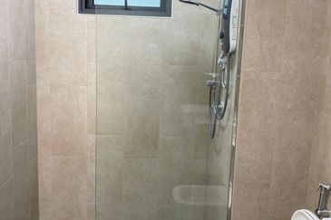 East Parc @ Menjalara