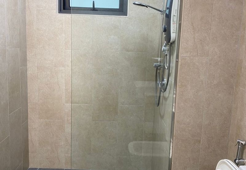 East Parc @ Menjalara