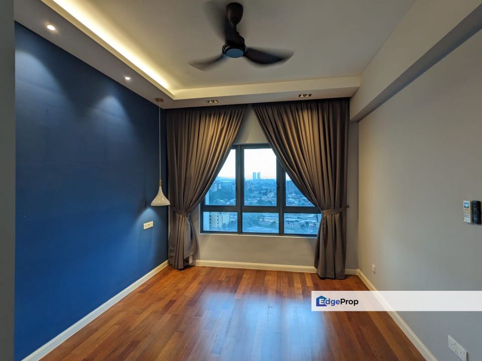 THE VYNE, 3 BEDROOMS FOR SALE, SUNGAI BESI, KUALA LUMPUR., Kuala Lumpur, Salak Selatan