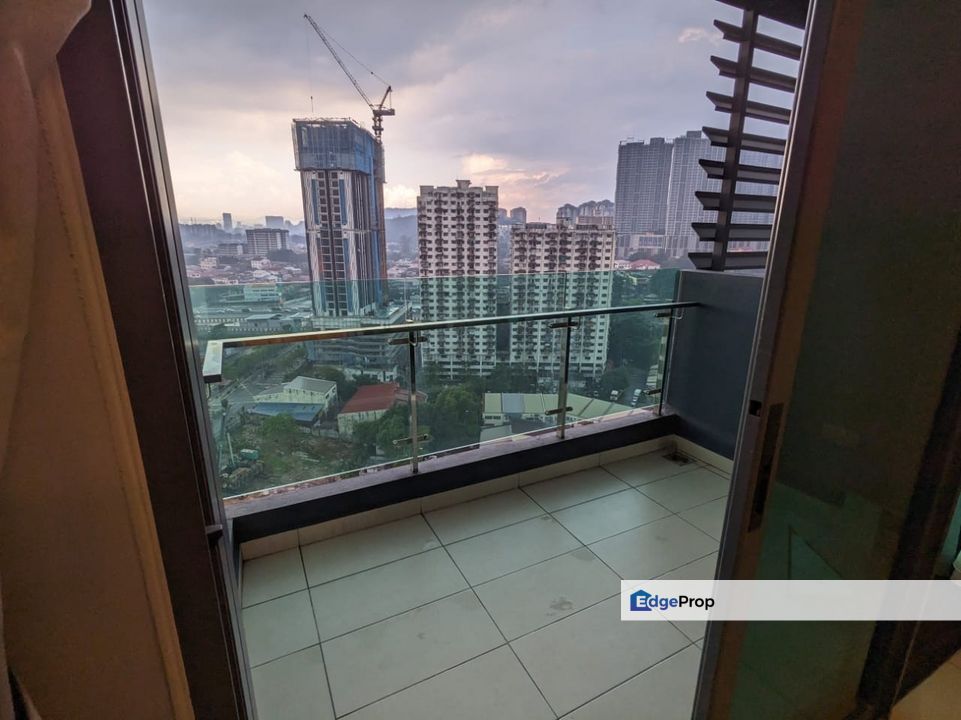 THE VYNE, 3 BEDROOMS FOR SALE, SUNGAI BESI, KUALA LUMPUR., Kuala Lumpur, Salak Selatan
