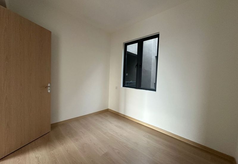 Aradia Residence @ Lake City