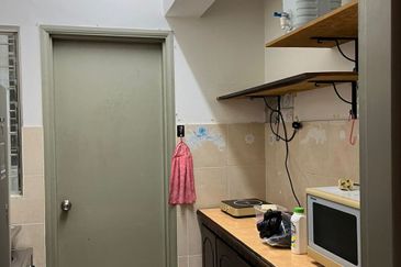 Avelon Tower @ Plaza Medan Putra