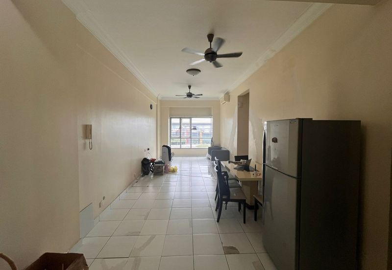 First Residence (Residensi Unggul)