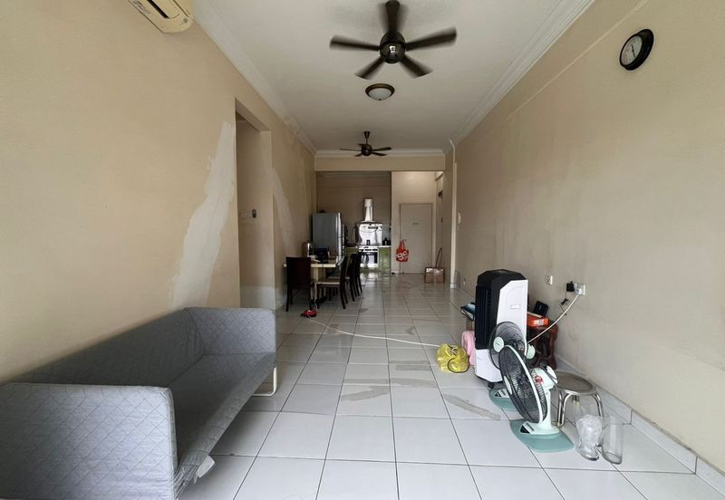 First Residence (Residensi Unggul)