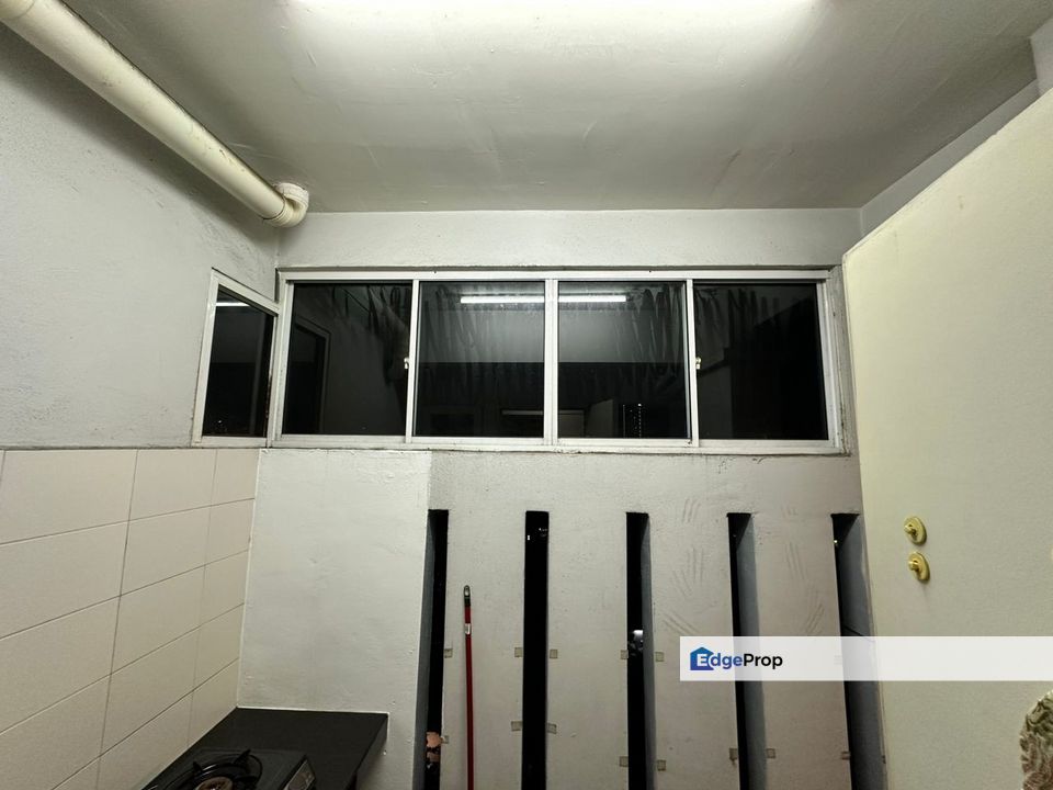 FIRST RESIDENCE, 3 BEDROOM FOR SALES, KEPONG, KUALA LUMPUR, Kuala Lumpur, Kepong