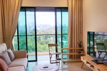 Residensi Solaris Parq