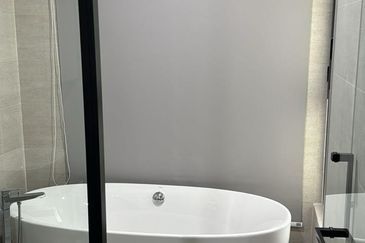 Residensi Solaris Parq