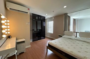 Centrio SoHo @ Pantai Hillpark