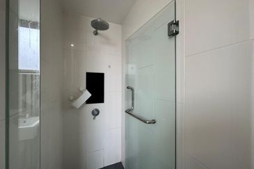 Centrio SoHo @ Pantai Hillpark