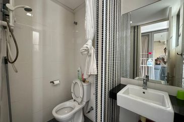 Centrio SoHo @ Pantai Hillpark