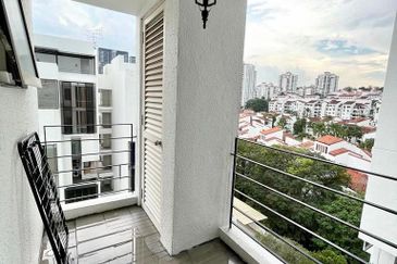 Centrio SoHo @ Pantai Hillpark