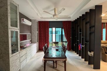 Vittaria, Setia Eco Glades