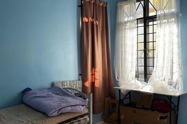 Taman Tuanku Jaafar Senawang Single Storey Semi-D Freehold RM450K NEGO For Sale