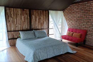 KENABOI JELEBU TANAH UNTUK DIJUAL FREEHOLD + PRIVATE GLAMPING