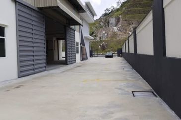 Kawasan Perindustrian Hi Tech 7