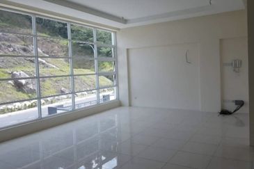 Kawasan Perindustrian Hi Tech 7