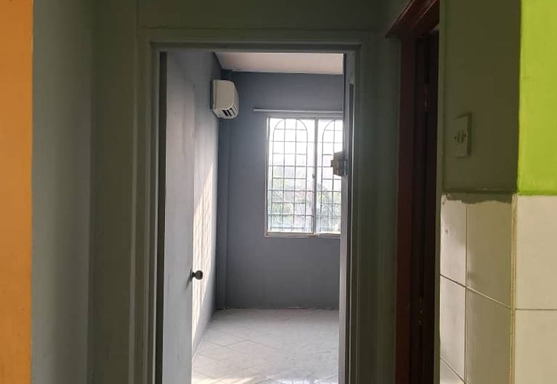 Pangsapuri Putra Impian, Taman Pinggiran Putra