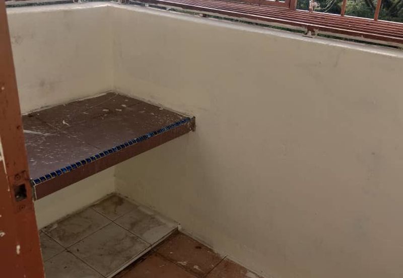 Pangsapuri Putra Impian, Taman Pinggiran Putra