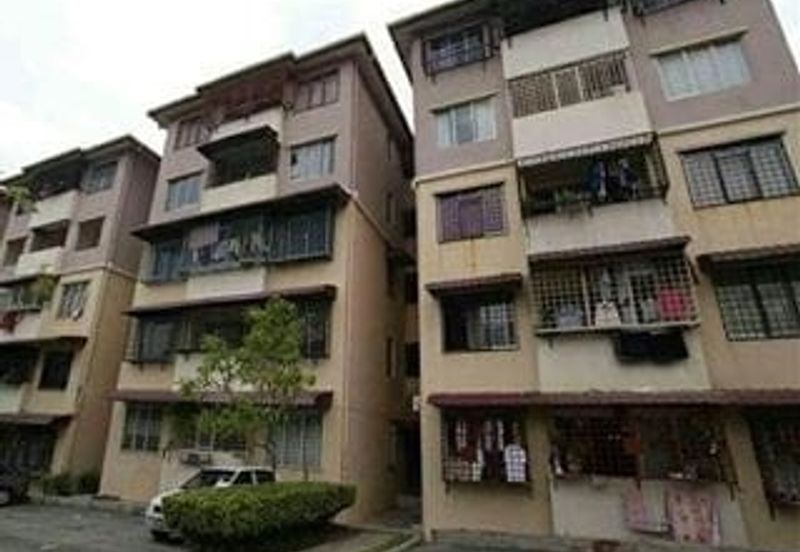 Pangsapuri Putra Impian, Taman Pinggiran Putra