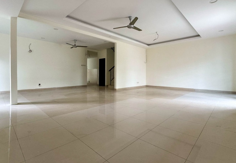 Astana Idaman, Desa Alam