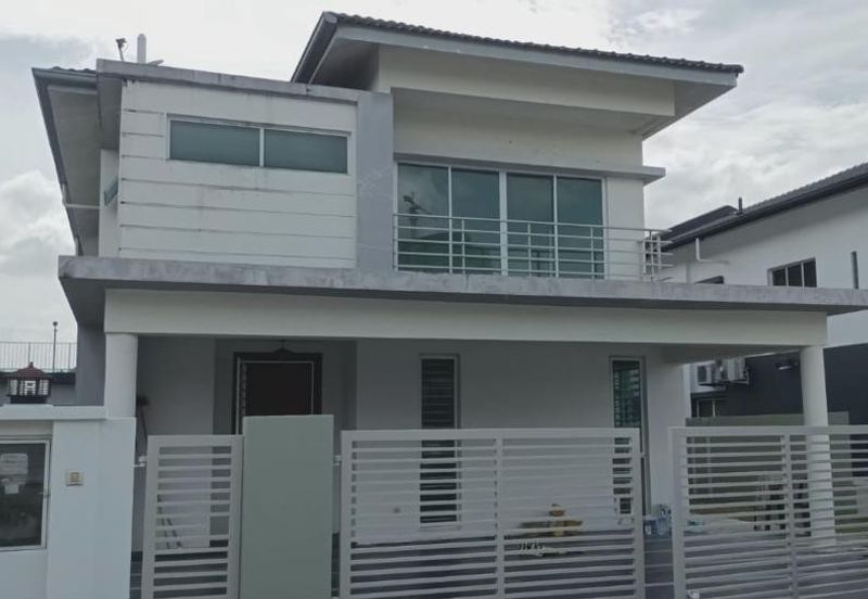 Villa Avenue Semi-D for Sale