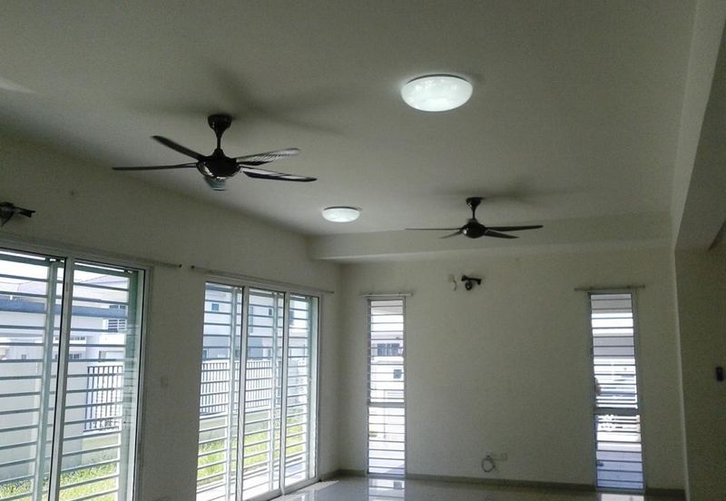 Villa Avenue Semi-D for Sale