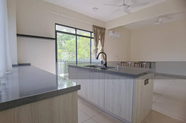 Crescent Park Townvilla