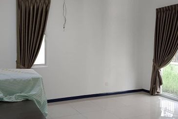 Villa Avenue @ Equine Park