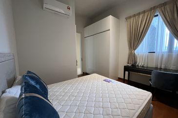 Pavilion Embassy Residence