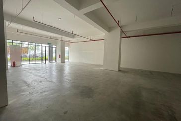 Gravit8 @ Klang South