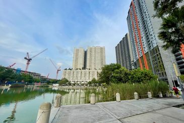 Gravit8 @ Klang South