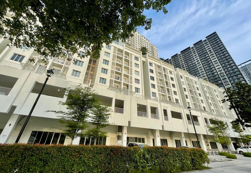 Gravit8 @ Klang South