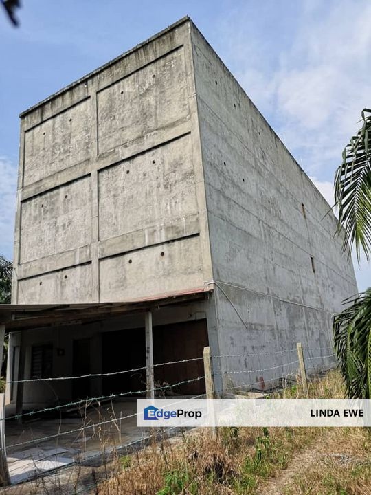 Swiftlet House + Oil Palm Plantation for Sale, Selangor, Tanjong Karang 