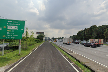 Persiaran Raja Muda Musa, Pelabuhan Klang