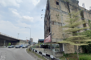 Persiaran Raja Muda Musa, Pelabuhan Klang