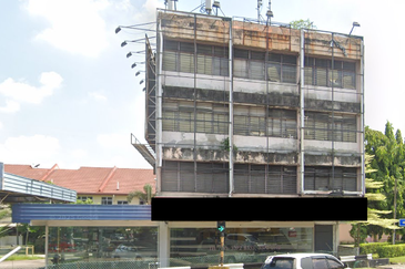 Persiaran Raja Muda Musa, Pelabuhan Klang