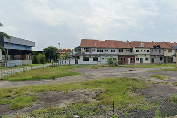 Persiaran Raja Muda Musa, Pelabuhan Klang