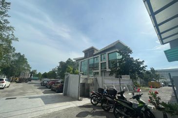 Seksyen 33