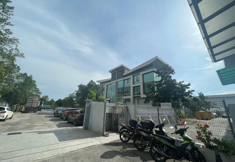 Seksyen 33