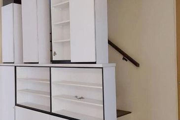 Taman Tampoi Indah II, Villa Ros