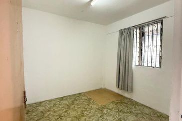 Flat Taman Ungku Tun Aminah