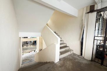 Flat Taman Ungku Tun Aminah