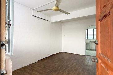 Flat Taman Ungku Tun Aminah