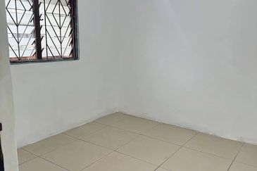 Flat Taman Ungku Tun Aminah