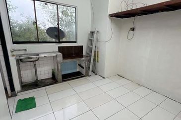 Flat Taman Ungku Tun Aminah
