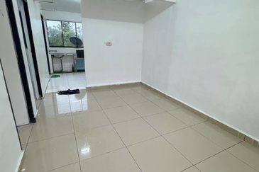 Flat Taman Ungku Tun Aminah