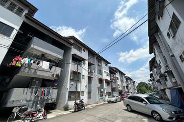 Flat Bandar Selesa Jaya
