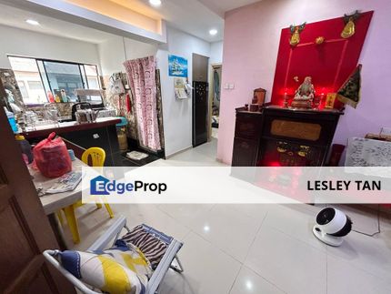 Low Cost Flat / Bandar Selesa Jaya @ Skudai / 3 Bedrooms Fully Renovated, Johor, Skudai