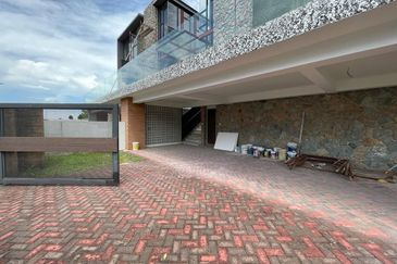 Cube On Hill ( Taman Bukit Pulai )