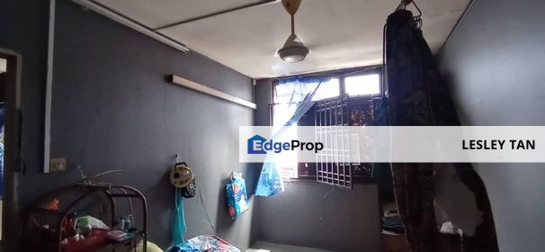 Taman Putri Kulai Flat Cengal Five Two Bedrooms Low Cost Original Unit, Johor, Kulai